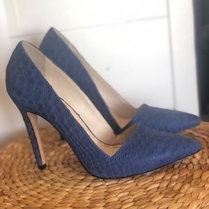 Alice + Olivia cobalt blue pumps